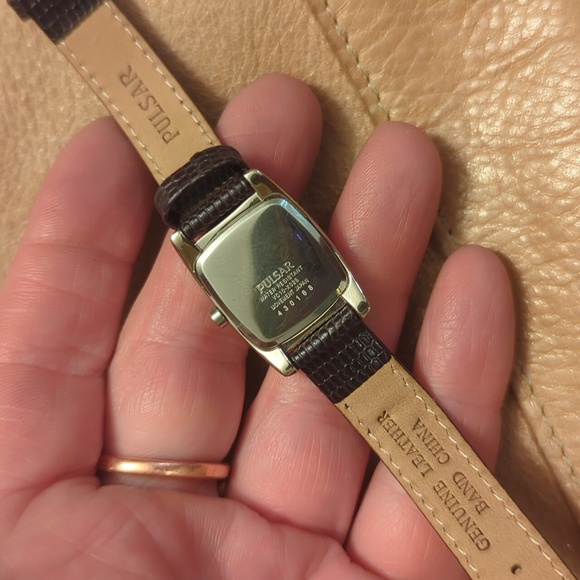 Pulsar Ladies Watch Mop Dial - Picture 3 of 4